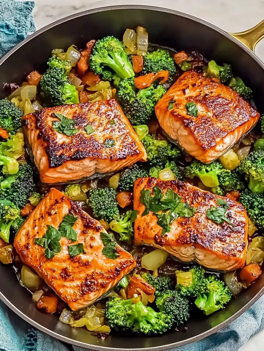 One-Skillet Garlicky Salmon & Broccoli