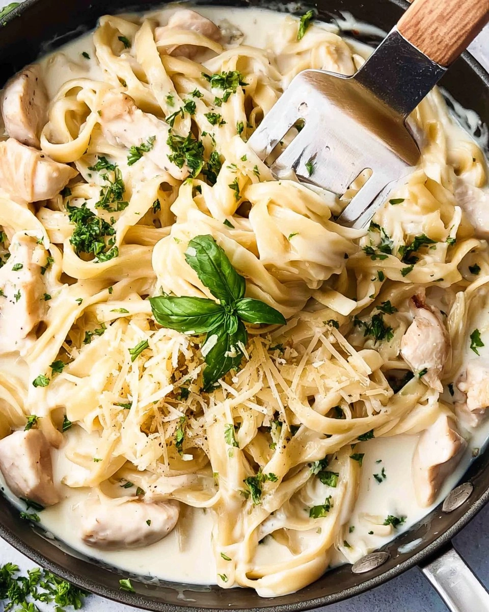 Creamy Chicken Alfredo | 30-Minute Restaurant-Style Pasta Dinner