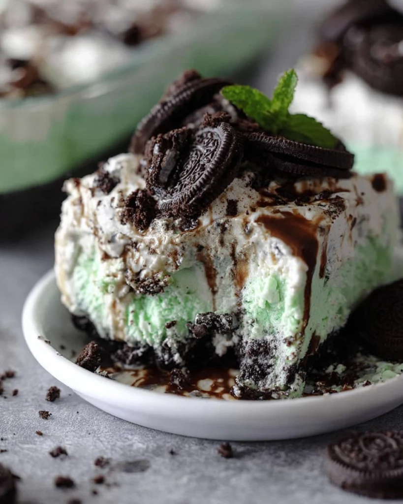 Mint-Oreo-Ice-Cream-Dessert-Recipe